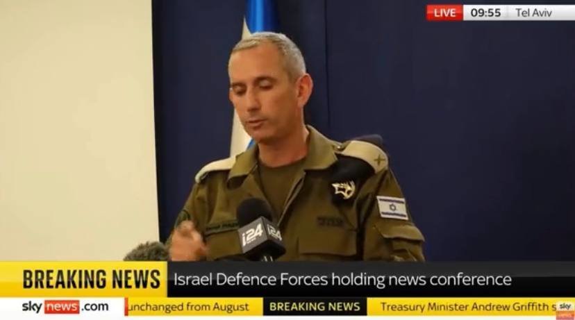Daniel Hagari, portavoz del ejército israelí en rueda de prensa.