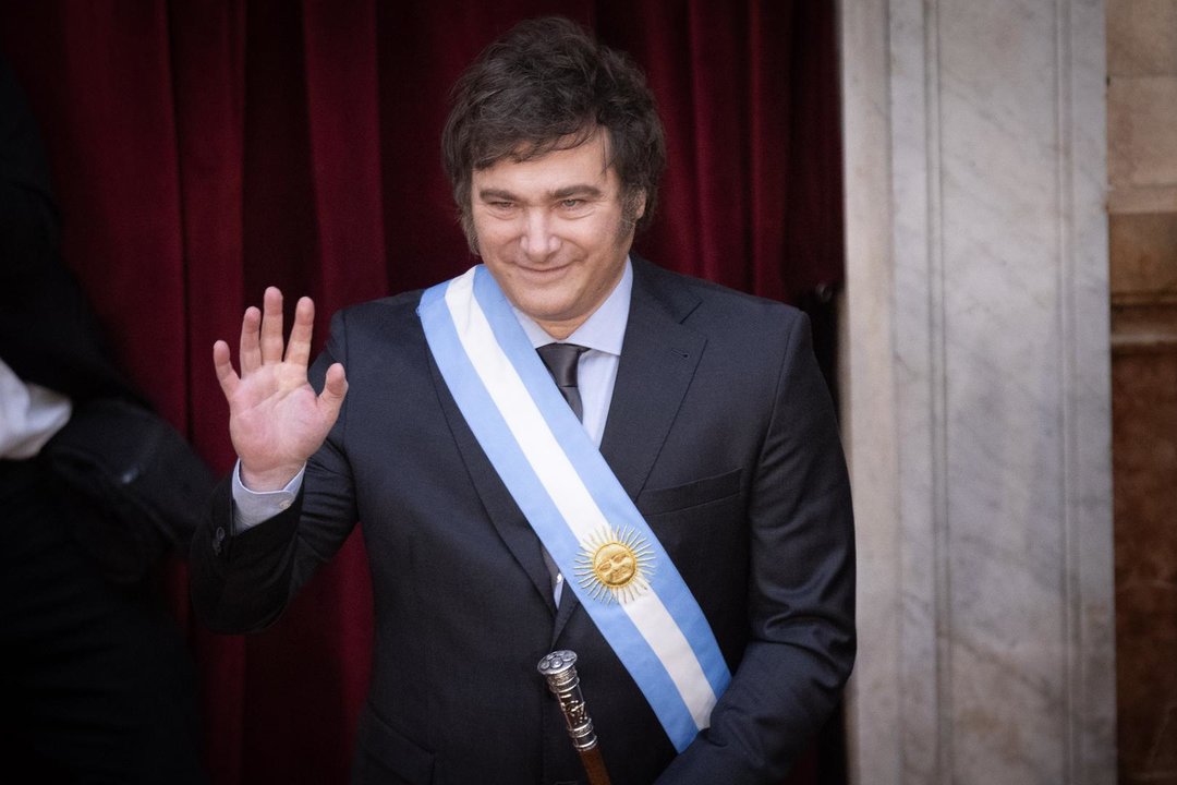 BUENOS AIRES, Dec. 11, 2023  -- Argentina's new President Javier Milei waves to supporters in Buenos Aires, Argentina, Dec. 10, 2023. Javier Milei, a liberal politician and economist, assumed the Argentine presidency Sunday in a ceremony held at the National Congress in Buenos Aires, the country's capital.
   The outgoing head of state, Alberto Fernandez, placed the presidential sash and handed the baton of command to Milei, whose term will last for four years, until Dec. 10, 2027.,Image: 828469749, License: Rights-managed, Restrictions: , Model Release: no, Credit line: Martin Zabala / Xinhua News / ContactoPhoto