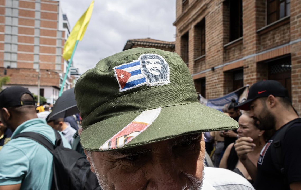 A men wears a hat with the Cuban flag and an image of Che Guevara' during a demonstration demanding Colombia's Supreme Court to elect the countries new attorney general in Medellin, Colombia, February 8, 2024. Photo by: Juan Jose Patino/Long Visual Press