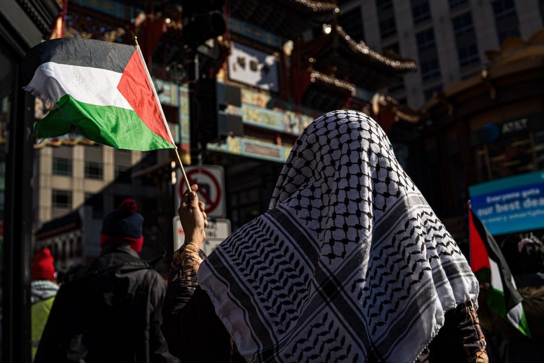 February 17, 2024, Washington, District Of Columbia, USA: Protesters flood the streets of Washington, District of Columbia, on February 17, 2024, calling for an immediate ceasefire in Gaza and an end to the U.S. supply of weapons to Israel.,Image: 847824552, License: Rights-managed, Restrictions: , Model Release: no, Credit line: Natascha Tahabsem / Zuma Press / ContactoPhoto