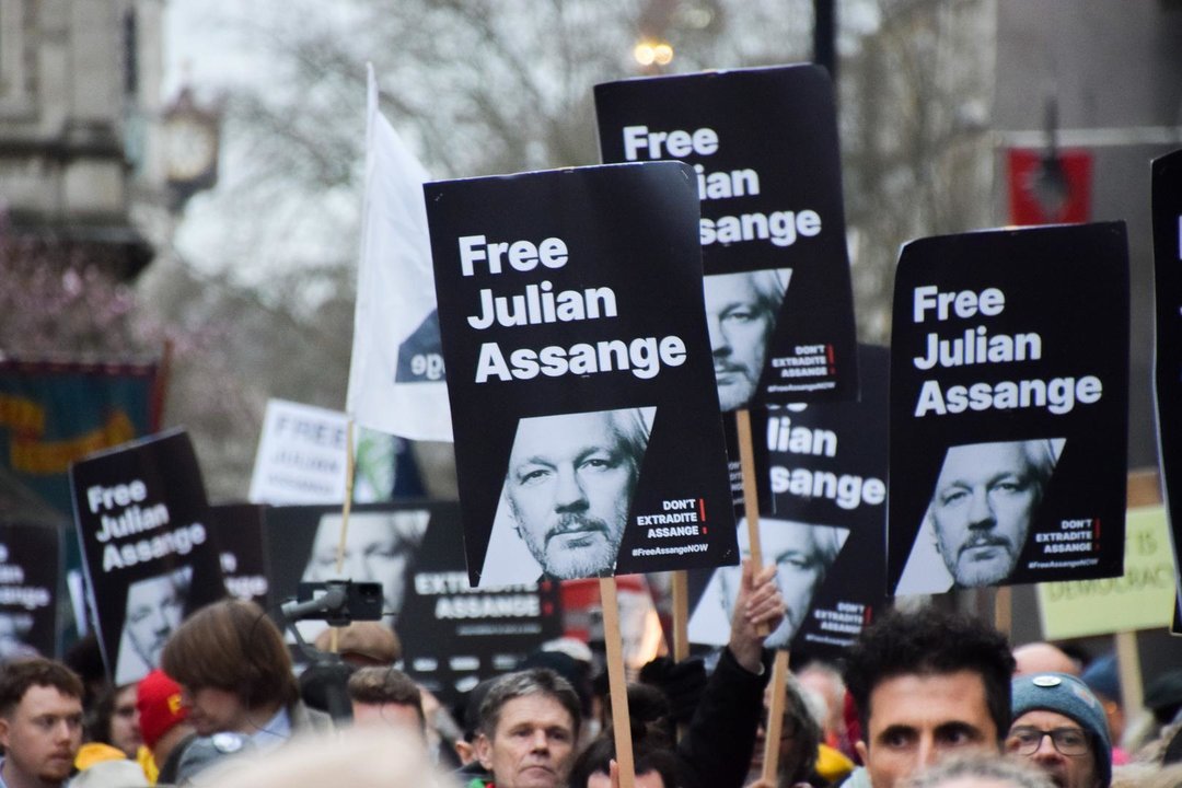 February 21, 2024, London, England, UK: Julian Assange supporters march from the Royal Courts of Justice to Downing Street on the second day of Assange's extradition hearing.,Image: 849446587, License: Rights-managed, Restrictions: , Model Release: no, Credit line: Vuk Valcic / Zuma Press / ContactoPhoto