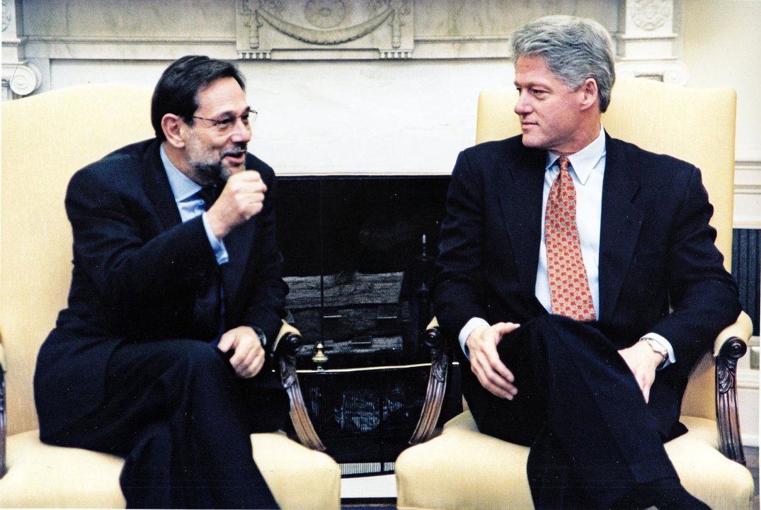 February 20, 1996 - Washington, District of Columbia, United States of America - United States President Bill Clinton meets with NATO Secretary General Javier Solana in the Oval Office of the White House in Washington, DC on February 20, 1996..,Image: 353813676, License: Rights-managed, Restrictions: , Model Release: no, Credit line: Sharon Farmer / Zuma Press / ContactoPhoto