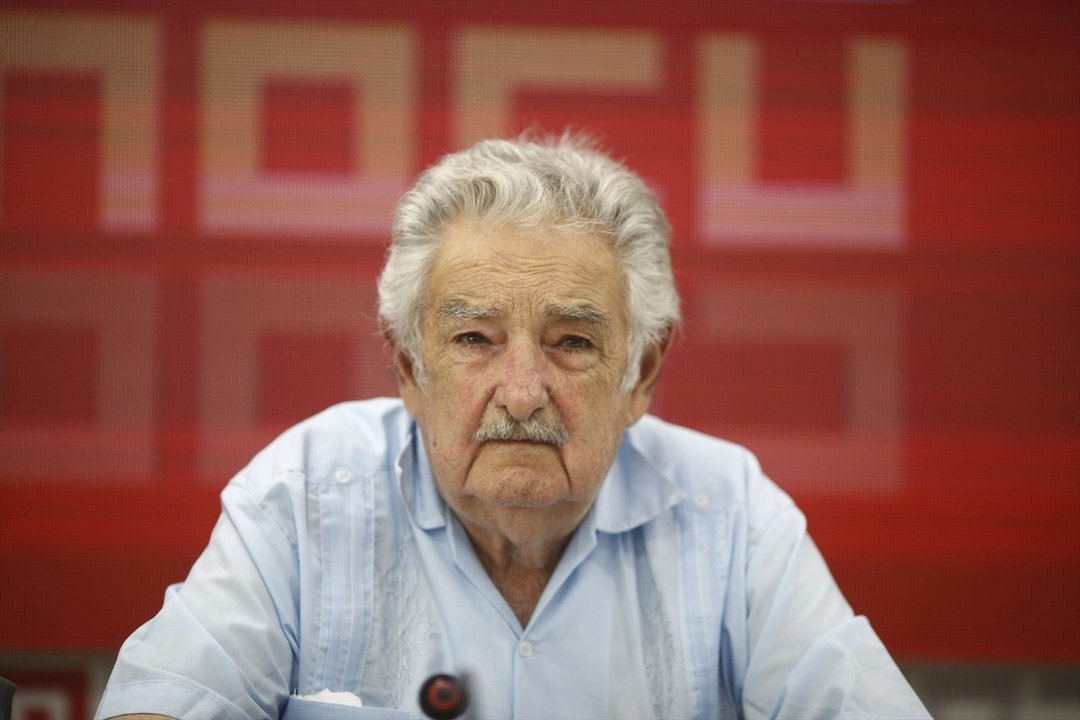 El secretario general de CC.OO., Unai Sordo, hace entrega del premio Abogados de Atocha al ex presidente de Uruguay, José Mujica
Eduardo Parra / Europa Press
(Foto de ARCHIVO)
24/8/2018
