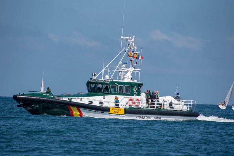 barco rescate guardia civil inmigración