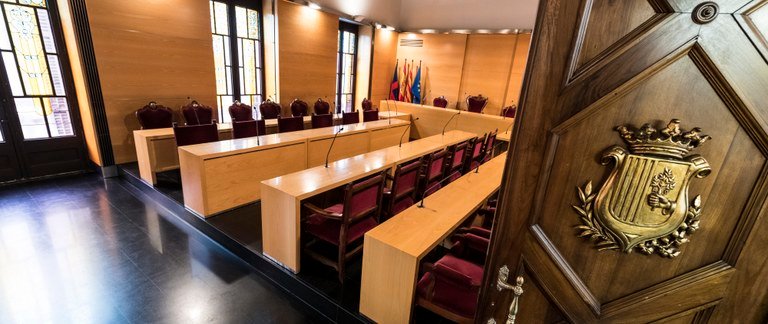 Sala de Plenos del Ayuntamiento de Mataró — Ayuntamiento de Mataró