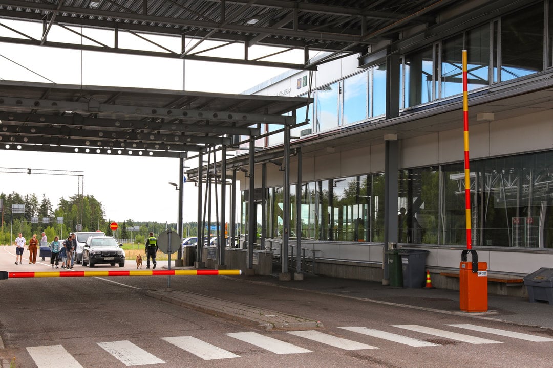 Jul 29, 2022 - Vaalimaa, Kymenlaakso, Finland - Vaalimaa border check point. Russiam tourists got out of the car to go through passport control
Takimoto Marina / Zuma Press / ContactoPhoto