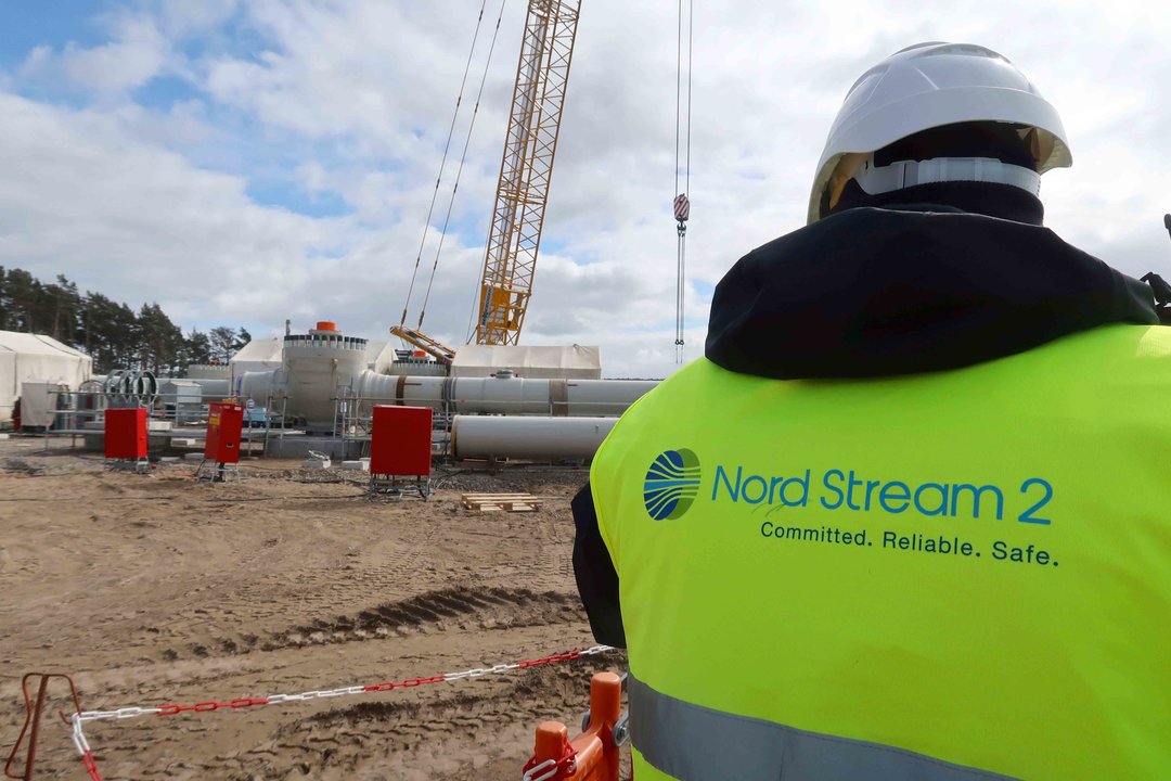 March 26, 2019 - Lubmin, Germany - A worker is pictured on the Nord Stream-2 gas pipeline construction site near Lubmin, Germany, March 26, 2019. Ukrinform. /VVB/,Image: 422905687, License: Rights-managed, Restrictions: , Model Release: no, Credit line: Olga Tanasiychuk / Zuma Press / ContactoPhoto