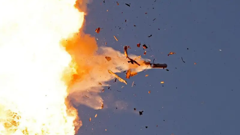 Un avión no tripulado de Hezbolá es interceptado por un avión de combate israelí — Foto BBC