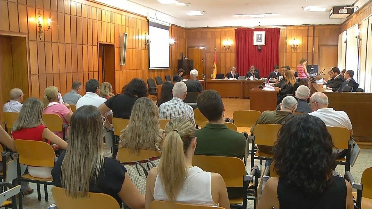 Juicio de 13 empresarios de la Región acusados de implicación en una red de explotación sexual de menores — Foto: La 7