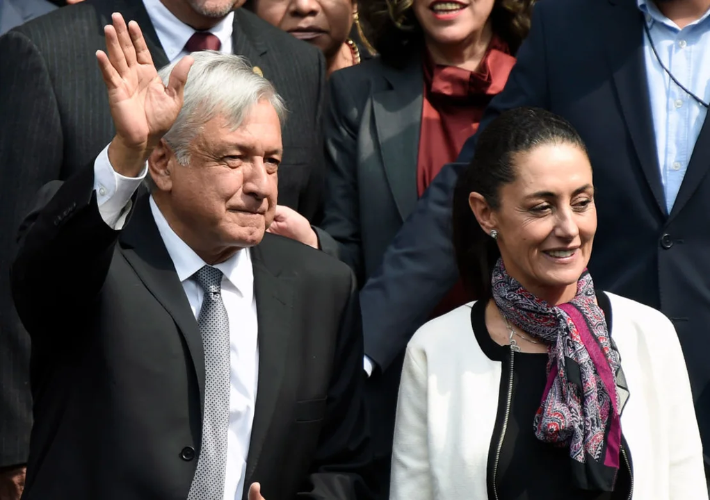 El presidente mexicano, Andrés Manuel López Obrador, y la presidenta electa, Claudia Sheumbaum — Foto: CNN