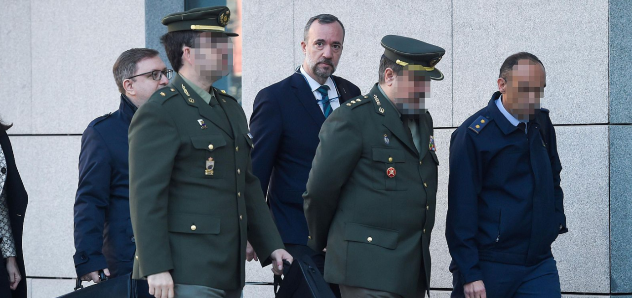 El ex secretario de Estado de Seguridad Francisco Martínez, a su llegada a un juicio a la sede de la Audiencia Nacional — RTVE Noticias